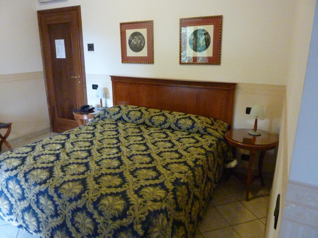 Hotel Belvedere Турин Номер фото